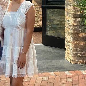 Francesca’s L White Dress